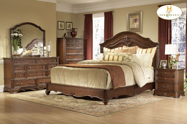 Warrenson Cherry Traditional Bedroom Set
