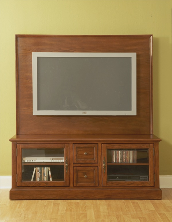 Cleveland Oak Plasma / LCD Wall Unit TV Stand