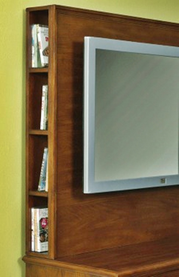 Cleveland Oak Plasma / LCD Wall Unit TV Stand