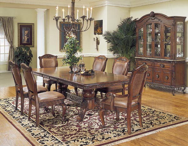 Elizabeth Cherry Dining Room Table Set