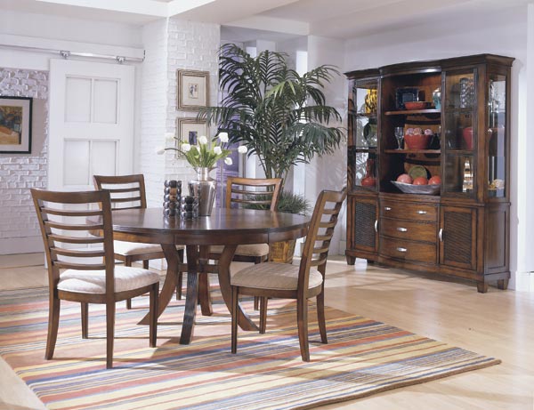 Seattle Round Dining Room Table Set