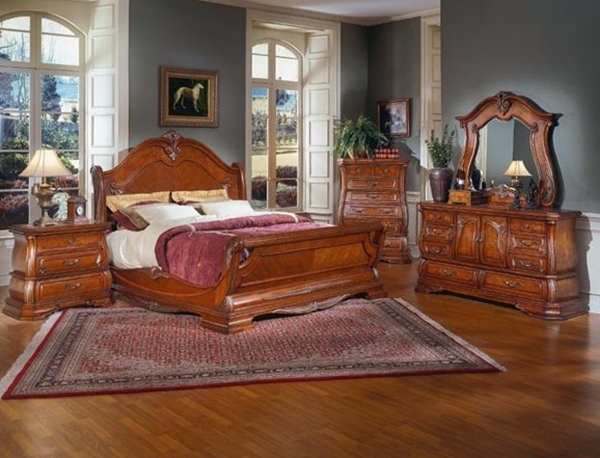 Venice High End Bedroom Set with Sleigh Bed