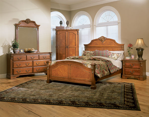 Toledo Traditional Bedroom Set